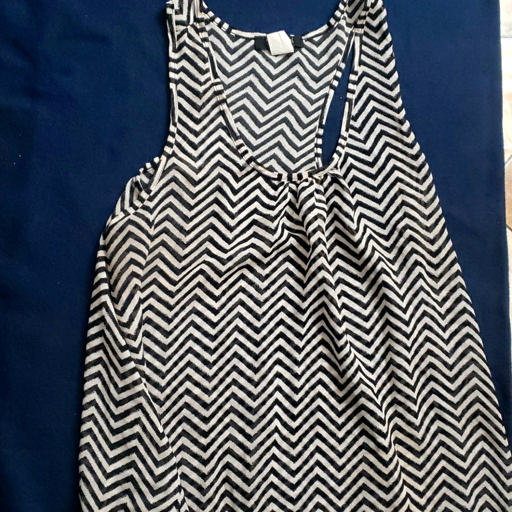 Stripe bkack & white